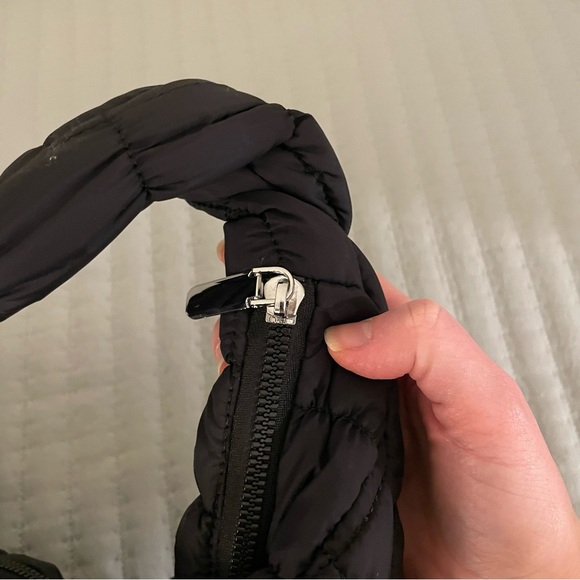 Quilted Pleated Plaid Shoulder Bag with Zipper - Picture 5 of 8